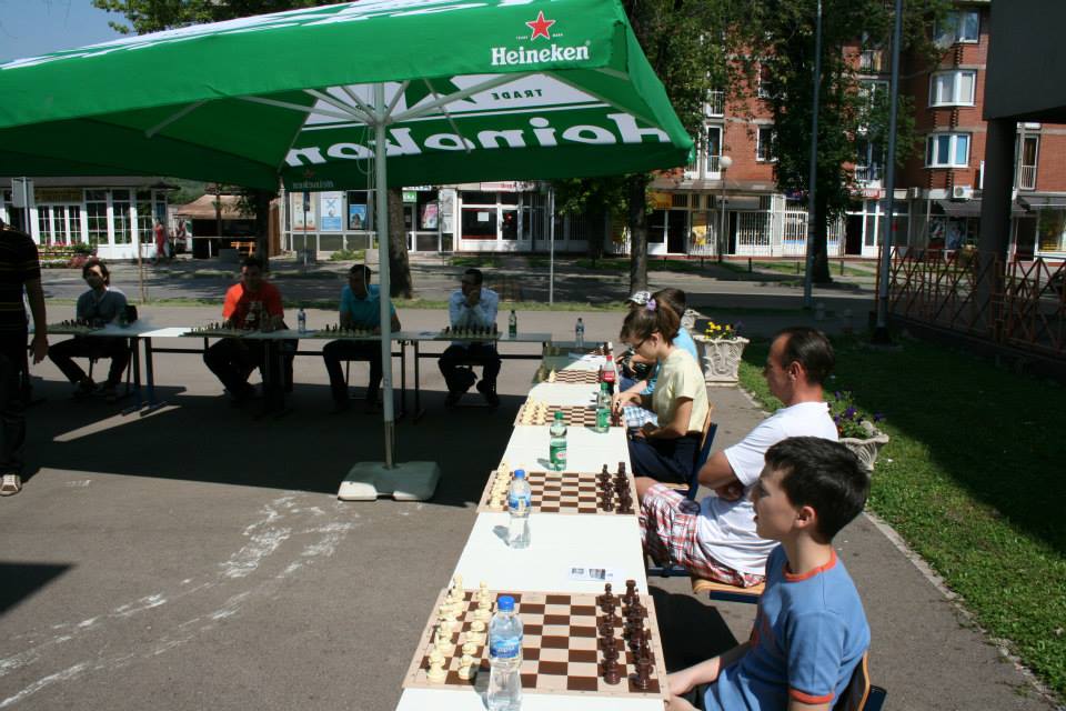 999356_147134878813937_1971283890_n.jpg
